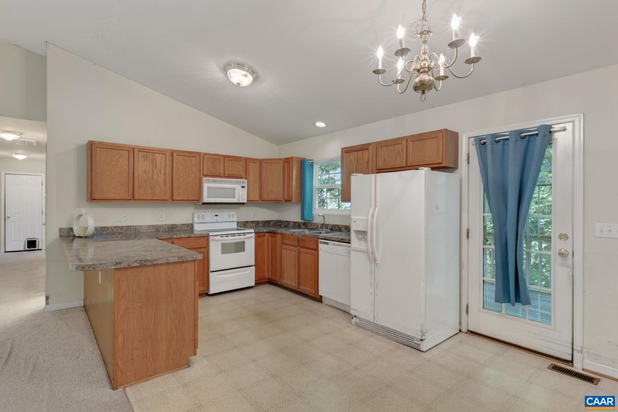738 JEFFERSON DR, PALMYRA, Virginia 22963, 3 Bedrooms Bedrooms, ,2 BathroomsBathrooms,Residential,738 JEFFERSON DR,677577 MLS # 677577