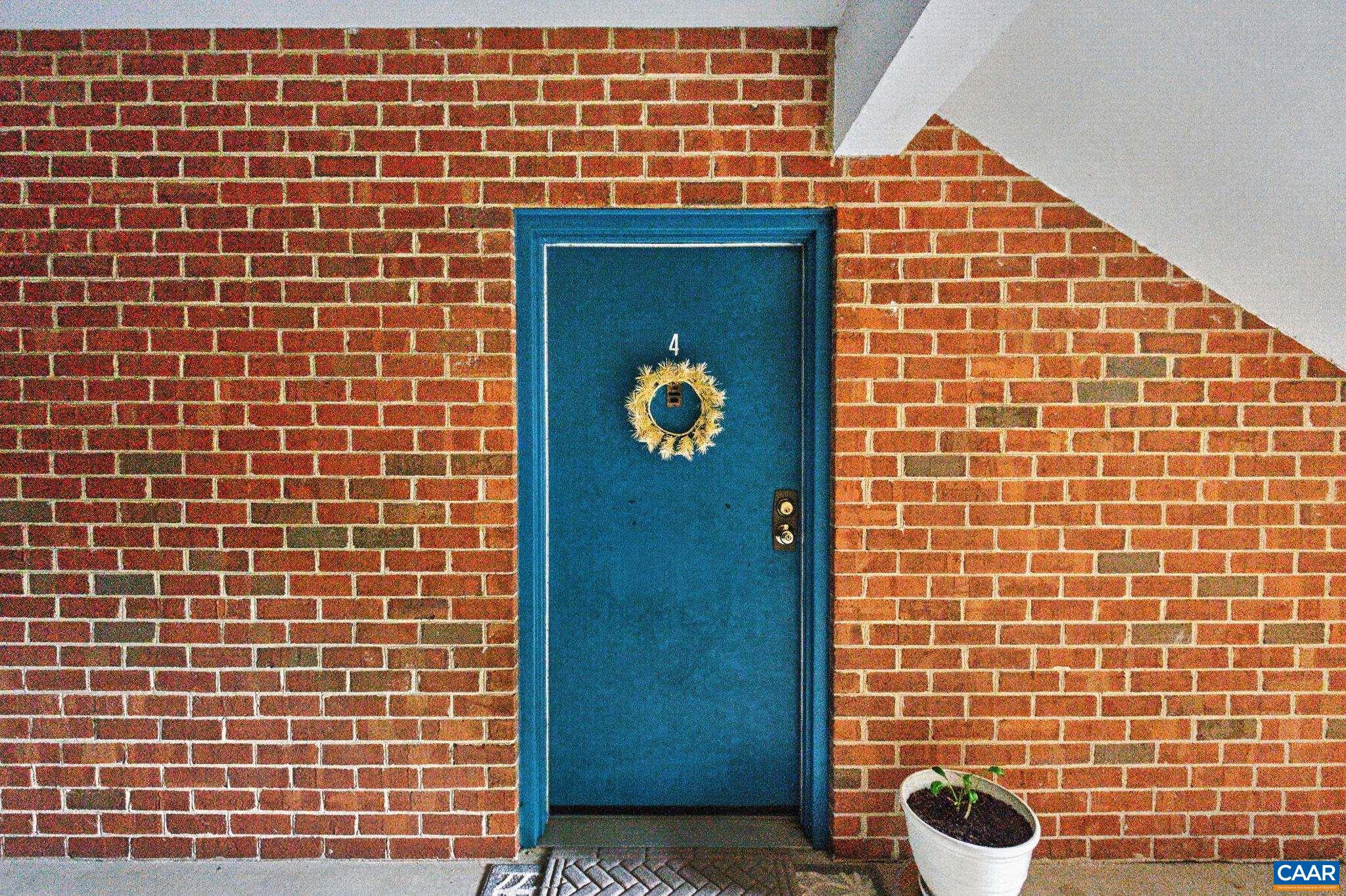 114 TURTLE CREEK RD, CHARLOTTESVILLE, Virginia 22901, 2 Bedrooms Bedrooms, ,2 BathroomsBathrooms,Residential,114 TURTLE CREEK RD,677578 MLS # 677578
