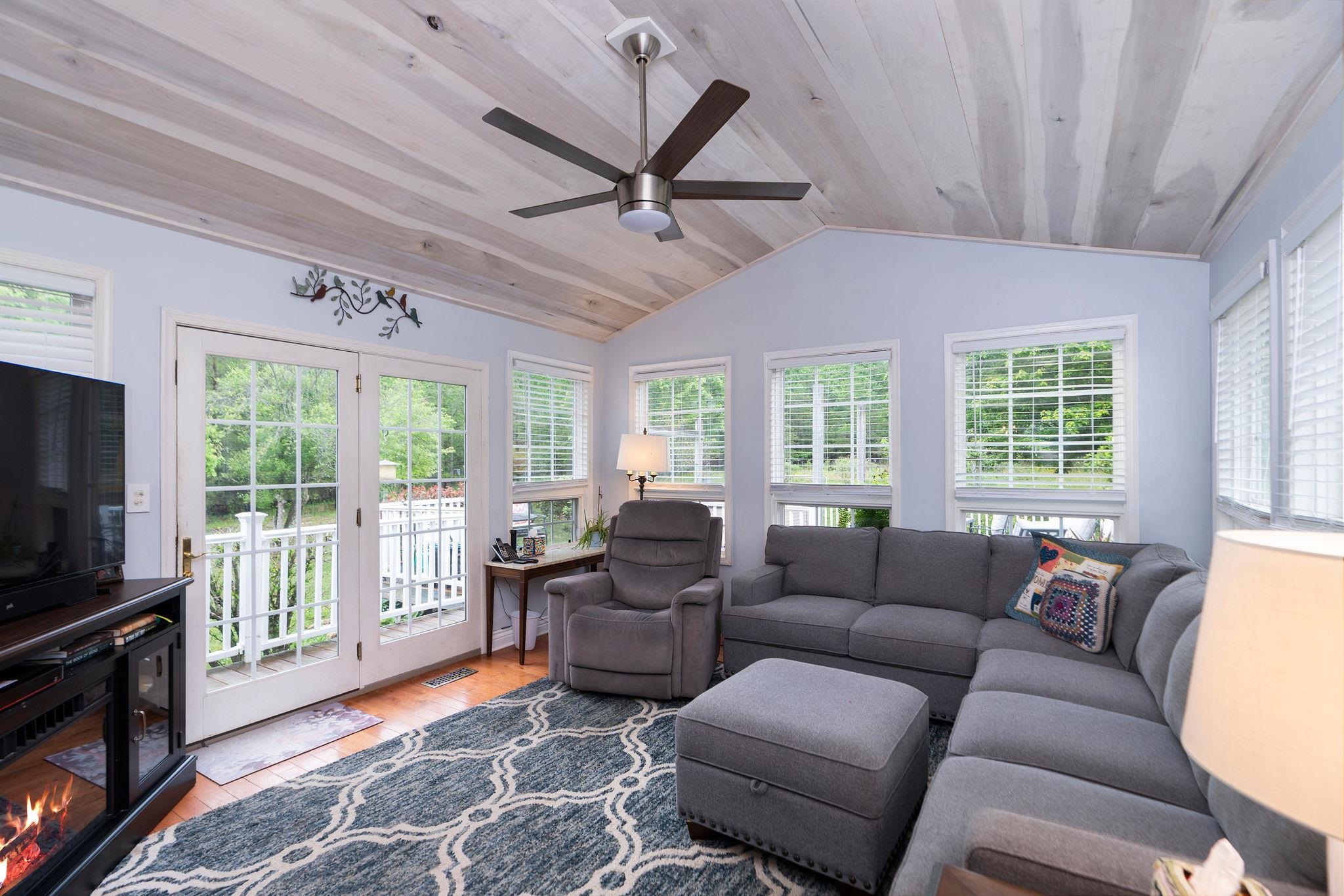 516 ESTALINE VALLEY RD, CRAIGSVILLE, Virginia 24430, 3 Bedrooms Bedrooms, ,2 BathroomsBathrooms,Residential,516 ESTALINE VALLEY RD,677581 MLS # 677581 516 ESTALINE VALLEY RD, CRAIGSVILLE, Virginia 24430, 3 Bedrooms Bedrooms, ,2 BathroomsBathrooms,Residential,516 ESTALINE VALLEY RD,677581 MLS # 677581