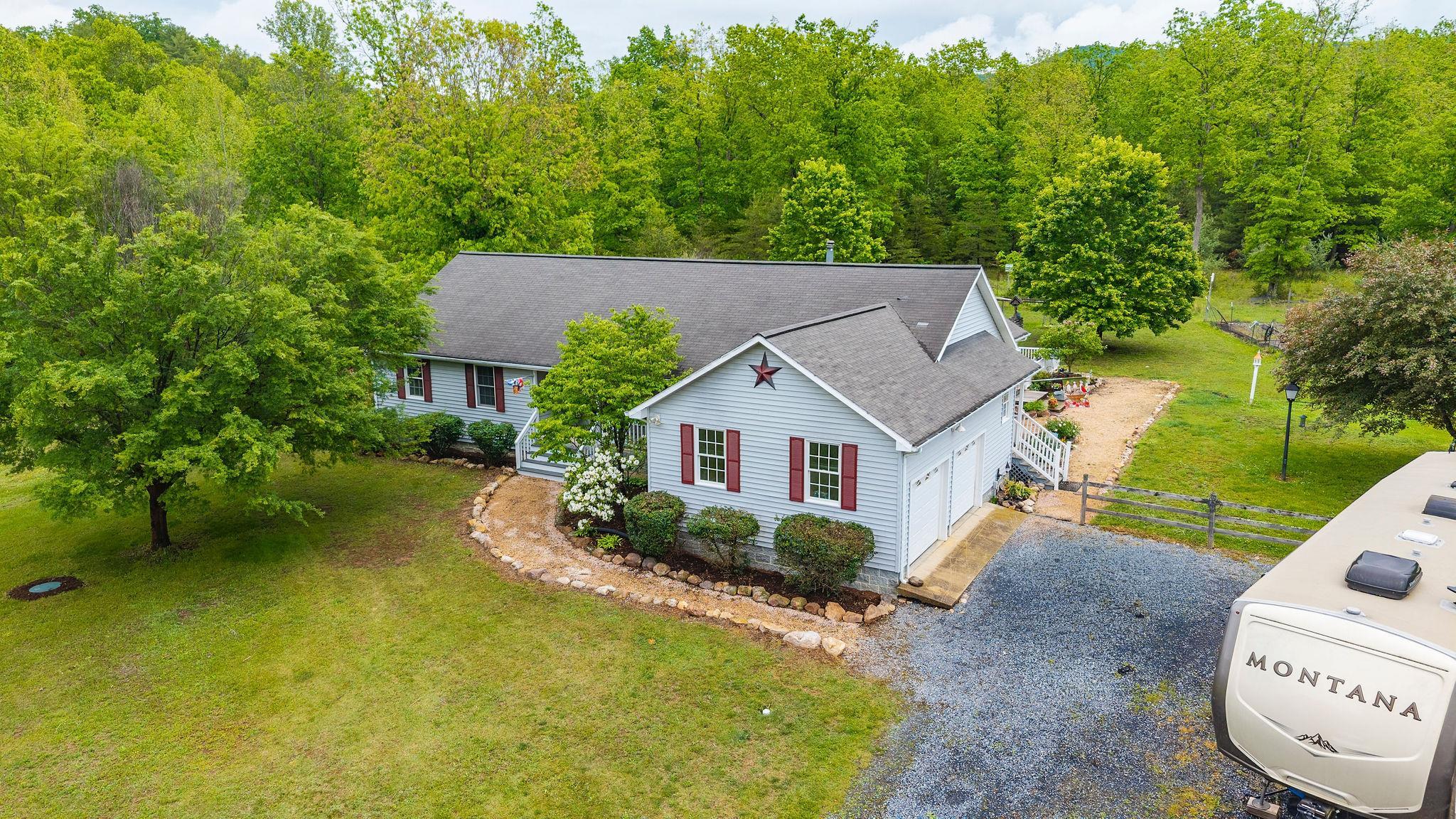 516 ESTALINE VALLEY RD, CRAIGSVILLE, Virginia 24430, 3 Bedrooms Bedrooms, ,2 BathroomsBathrooms,Residential,516 ESTALINE VALLEY RD,677581 MLS # 677581 516 ESTALINE VALLEY RD, CRAIGSVILLE, Virginia 24430, 3 Bedrooms Bedrooms, ,2 BathroomsBathrooms,Residential,516 ESTALINE VALLEY RD,677581 MLS # 677581
