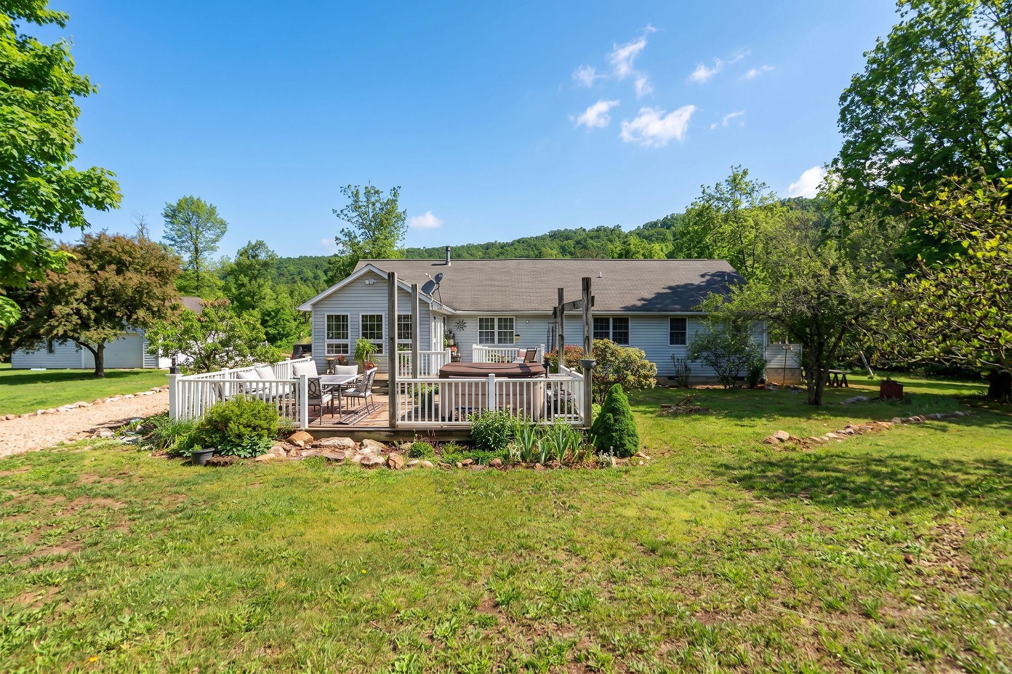 516 ESTALINE VALLEY RD, CRAIGSVILLE, Virginia 24430, 3 Bedrooms Bedrooms, ,2 BathroomsBathrooms,Residential,516 ESTALINE VALLEY RD,677581 MLS # 677581 516 ESTALINE VALLEY RD, CRAIGSVILLE, Virginia 24430, 3 Bedrooms Bedrooms, ,2 BathroomsBathrooms,Residential,516 ESTALINE VALLEY RD,677581 MLS # 677581