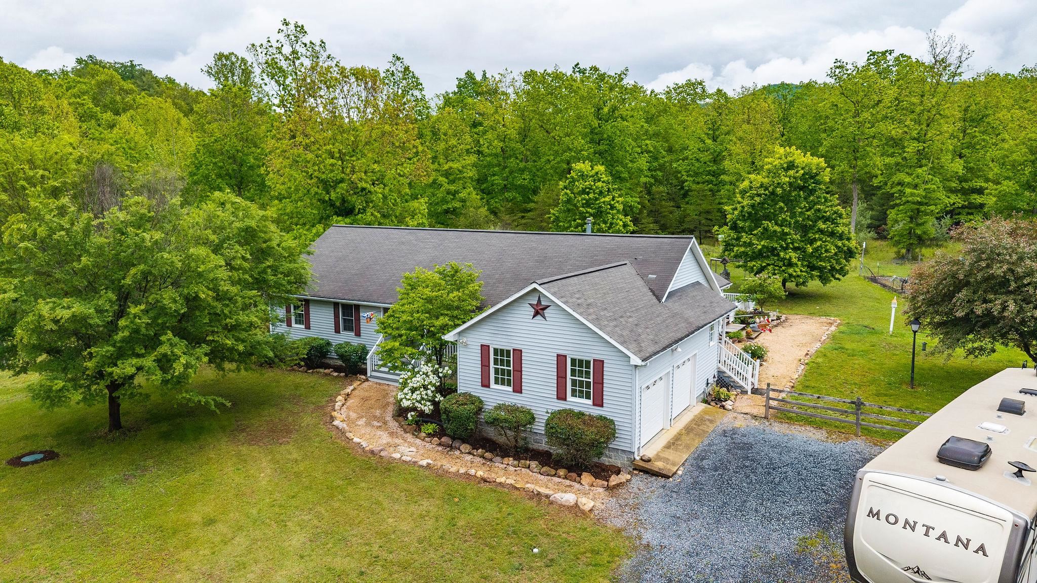 516 ESTALINE VALLEY RD, CRAIGSVILLE, Virginia 24430, 3 Bedrooms Bedrooms, ,2 BathroomsBathrooms,Residential,516 ESTALINE VALLEY RD,677581 MLS # 677581 516 ESTALINE VALLEY RD, CRAIGSVILLE, Virginia 24430, 3 Bedrooms Bedrooms, ,2 BathroomsBathrooms,Residential,516 ESTALINE VALLEY RD,677581 MLS # 677581