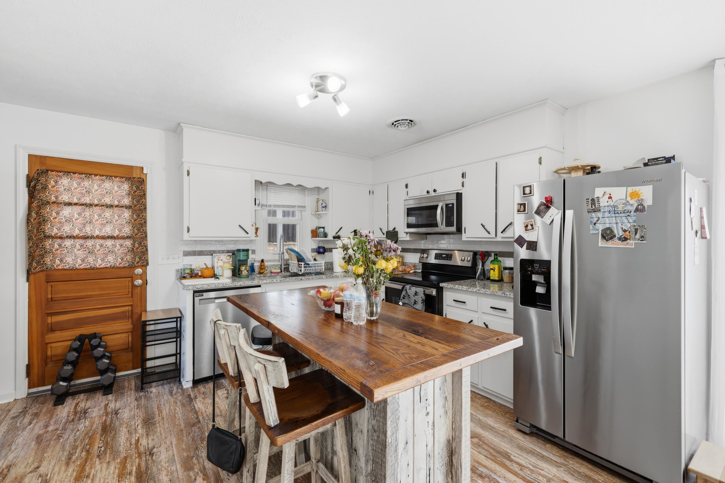 2502 RIDGEDALE RD, ROCKINGHAM, Virginia 22801, ,Residential,2502 RIDGEDALE RD,673919 MLS # 673919 2502 RIDGEDALE RD, ROCKINGHAM, Virginia 22801, ,Residential,2502 RIDGEDALE RD,673919 MLS # 673919