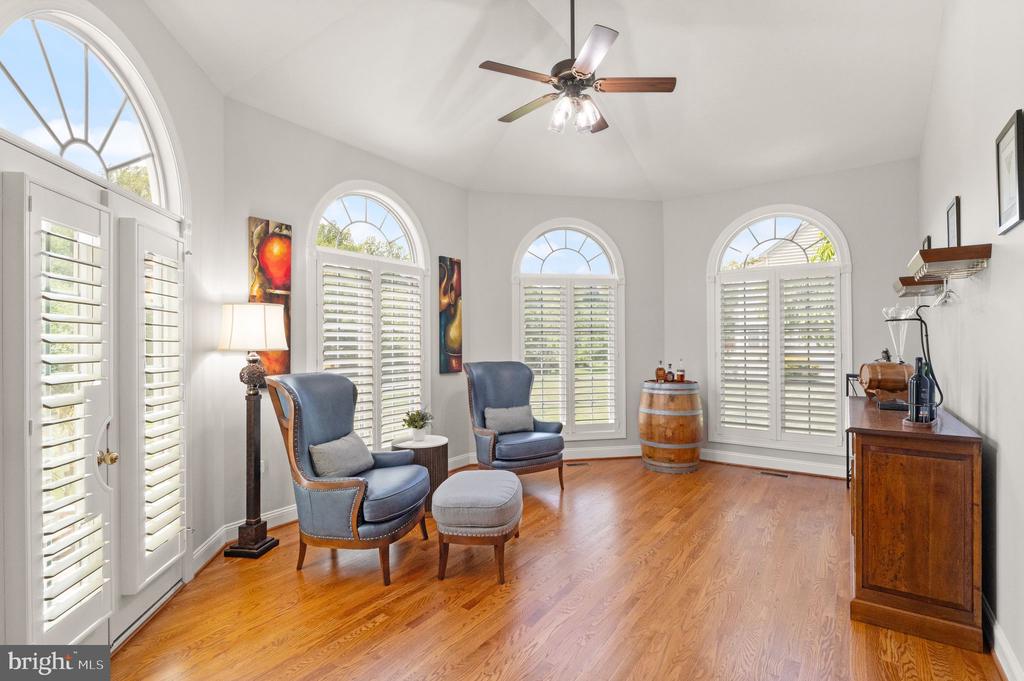 6962 EMMA CT, WARRENTON, Virginia 20187, 5 Bedrooms Bedrooms, ,4 BathroomsBathrooms,Residential,6962 EMMA CT,VAFQ2021620 MLS # VAFQ2021620 6962 EMMA CT, WARRENTON, Virginia 20187, 5 Bedrooms Bedrooms, ,4 BathroomsBathrooms,Residential,6962 EMMA CT,VAFQ2021620 MLS # VAFQ2021620