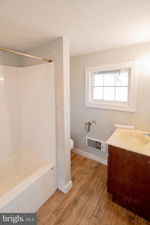 198 MT HOPE CHURCH, BUMPASS, Virginia 23024, 3 Bedrooms Bedrooms, ,1 BathroomBathrooms,Residential,198 MT HOPE CHURCH,VALA2009948 MLS # VALA2009948 198 MT HOPE CHURCH, BUMPASS, Virginia 23024, 3 Bedrooms Bedrooms, ,1 BathroomBathrooms,Residential,198 MT HOPE CHURCH,VALA2009948 MLS # VALA2009948