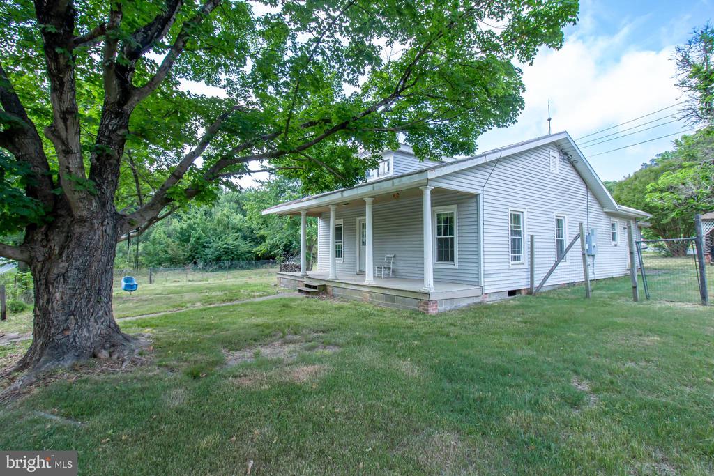 198 MT HOPE CHURCH, BUMPASS, Virginia 23024, 3 Bedrooms Bedrooms, ,1 BathroomBathrooms,Residential,198 MT HOPE CHURCH,VALA2009948 MLS # VALA2009948 198 MT HOPE CHURCH, BUMPASS, Virginia 23024, 3 Bedrooms Bedrooms, ,1 BathroomBathrooms,Residential,198 MT HOPE CHURCH,VALA2009948 MLS # VALA2009948