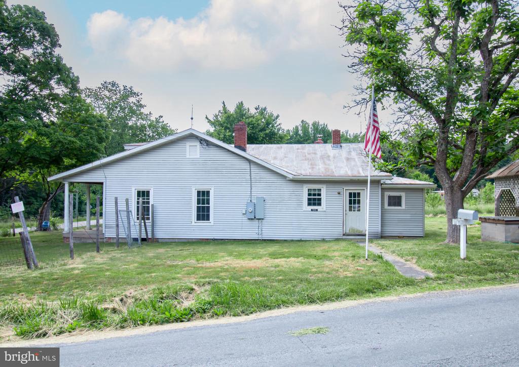 198 MT HOPE CHURCH, BUMPASS, Virginia 23024, 3 Bedrooms Bedrooms, ,1 BathroomBathrooms,Residential,198 MT HOPE CHURCH,VALA2009948 MLS # VALA2009948 198 MT HOPE CHURCH, BUMPASS, Virginia 23024, 3 Bedrooms Bedrooms, ,1 BathroomBathrooms,Residential,198 MT HOPE CHURCH,VALA2009948 MLS # VALA2009948