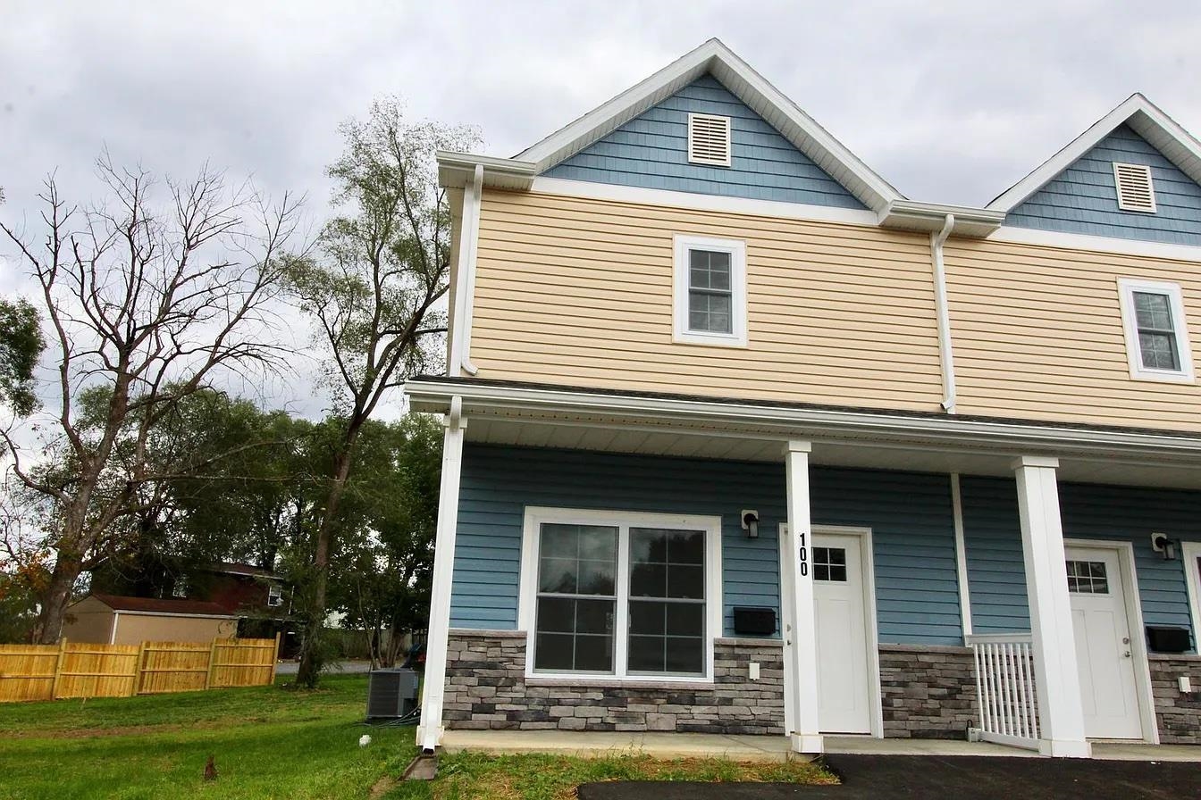 100 SUTER ST, HARRISONBURG, Virginia 22802, 3 Bedrooms Bedrooms, ,2 BathroomsBathrooms,Residential,100 SUTER ST,677589 MLS # 677589 100 SUTER ST, HARRISONBURG, Virginia 22802, 3 Bedrooms Bedrooms, ,2 BathroomsBathrooms,Residential,100 SUTER ST,677589 MLS # 677589