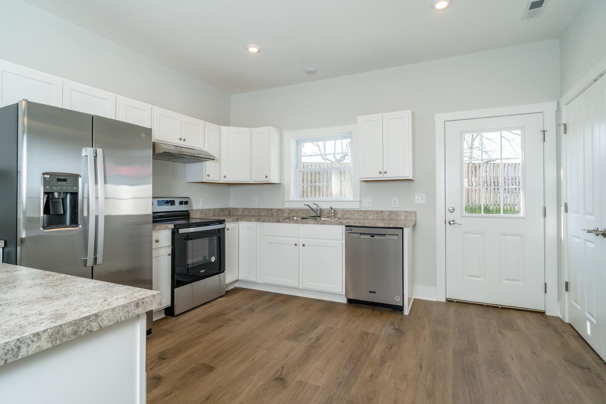 100 SUTER ST, HARRISONBURG, Virginia 22802, 3 Bedrooms Bedrooms, ,2 BathroomsBathrooms,Residential,100 SUTER ST,677589 MLS # 677589 100 SUTER ST, HARRISONBURG, Virginia 22802, 3 Bedrooms Bedrooms, ,2 BathroomsBathrooms,Residential,100 SUTER ST,677589 MLS # 677589