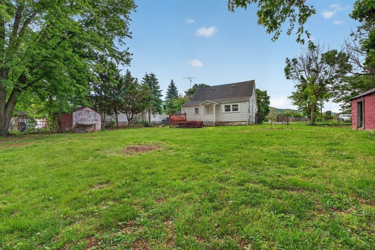 16863 E PROSPECT AVE, ELKTON, Virginia 22827, 3 Bedrooms Bedrooms, ,1 BathroomBathrooms,Residential,16863 E PROSPECT AVE,677602 MLS # 677602 16863 E PROSPECT AVE, ELKTON, Virginia 22827, 3 Bedrooms Bedrooms, ,1 BathroomBathrooms,Residential,16863 E PROSPECT AVE,677602 MLS # 677602