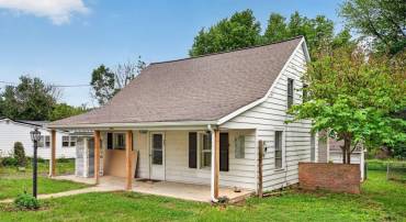16863 E PROSPECT AVE, ELKTON, Virginia 22827, 3 Bedrooms Bedrooms, ,1 BathroomBathrooms,Residential,16863 E PROSPECT AVE,677602 MLS # 677602