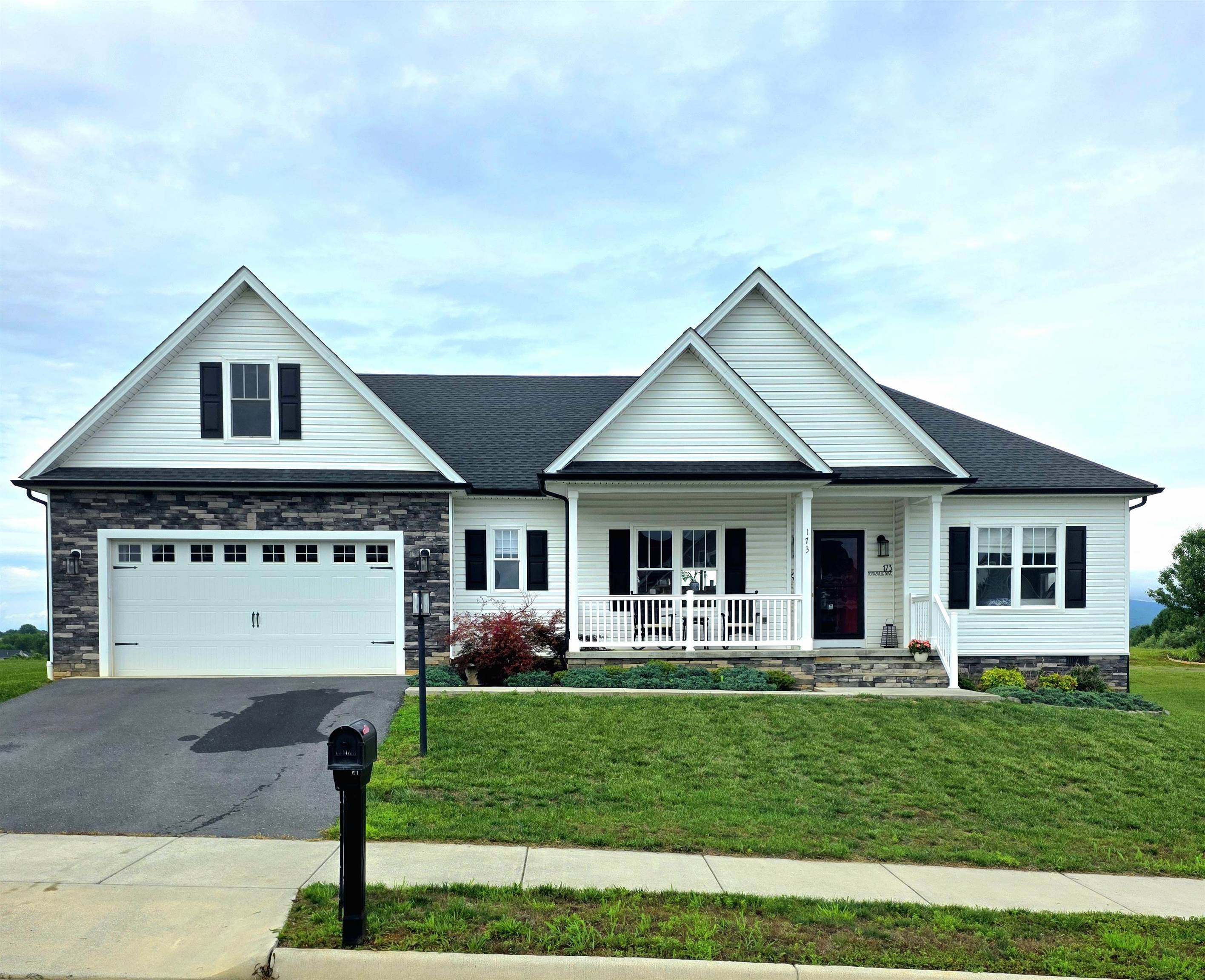 173 TOMASVILLE DR, WAYNESBORO, Virginia 22980, 4 Bedrooms Bedrooms, ,2 BathroomsBathrooms,Residential,173 TOMASVILLE DR,677609 MLS # 677609 173 TOMASVILLE DR, WAYNESBORO, Virginia 22980, 4 Bedrooms Bedrooms, ,2 BathroomsBathrooms,Residential,173 TOMASVILLE DR,677609 MLS # 677609