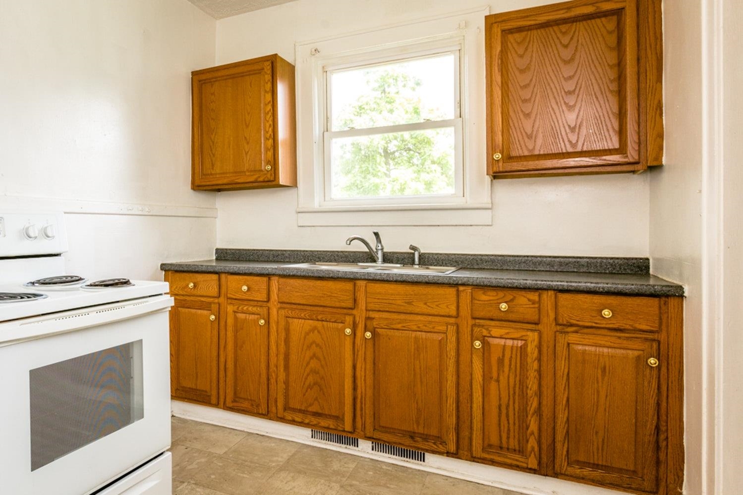 613 ALPHA ST, WAYNESBORO, Virginia 22980, ,Residential,613 ALPHA ST,677619 MLS # 677619 613 ALPHA ST, WAYNESBORO, Virginia 22980, ,Residential,613 ALPHA ST,677619 MLS # 677619