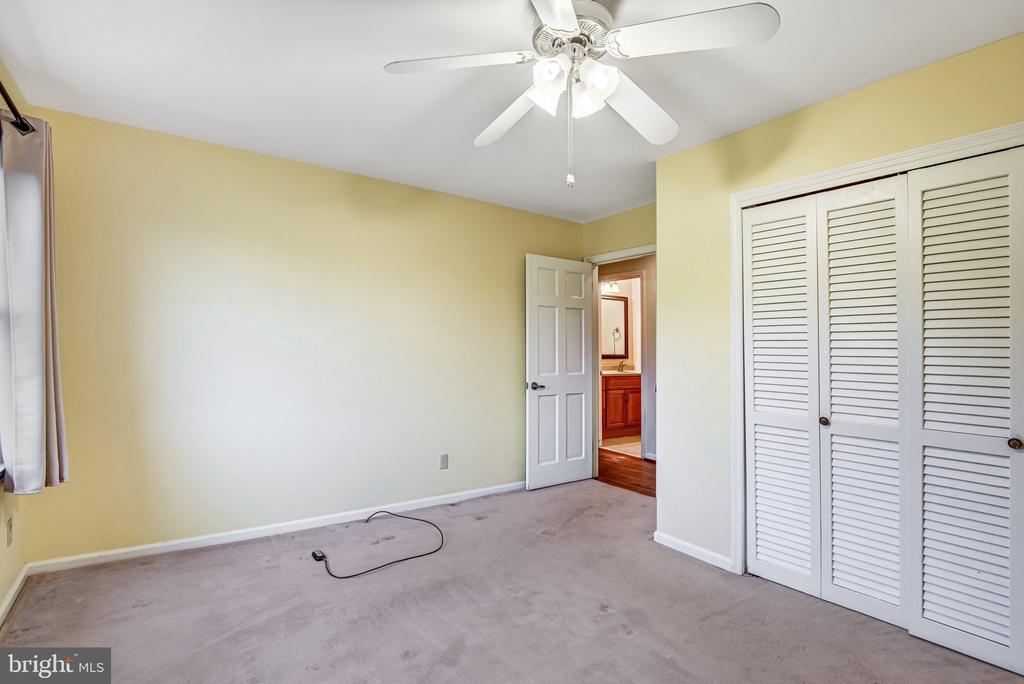 7961 LEEDS MANOR ROAD RD, MARSHALL, Virginia 20115, 3 Bedrooms Bedrooms, ,2 BathroomsBathrooms,Residential,7961 LEEDS MANOR ROAD RD,VAFQ2021662 MLS # VAFQ2021662 7961 LEEDS MANOR ROAD RD, MARSHALL, Virginia 20115, 3 Bedrooms Bedrooms, ,2 BathroomsBathrooms,Residential,7961 LEEDS MANOR ROAD RD,VAFQ2021662 MLS # VAFQ2021662