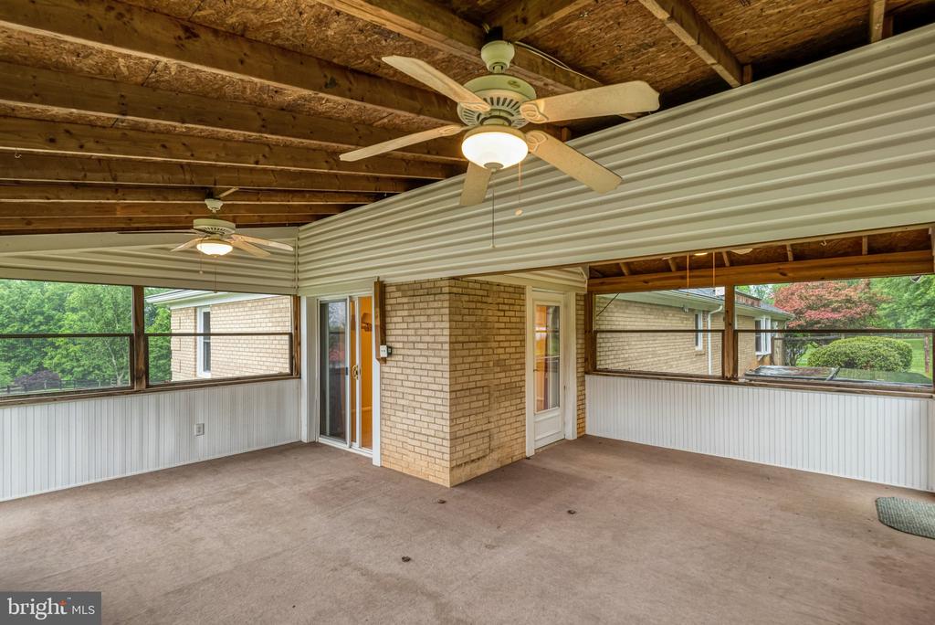 7961 LEEDS MANOR ROAD RD, MARSHALL, Virginia 20115, 3 Bedrooms Bedrooms, ,2 BathroomsBathrooms,Residential,7961 LEEDS MANOR ROAD RD,VAFQ2021662 MLS # VAFQ2021662 7961 LEEDS MANOR ROAD RD, MARSHALL, Virginia 20115, 3 Bedrooms Bedrooms, ,2 BathroomsBathrooms,Residential,7961 LEEDS MANOR ROAD RD,VAFQ2021662 MLS # VAFQ2021662