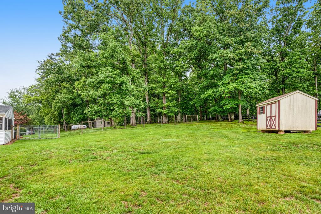 7961 LEEDS MANOR ROAD RD, MARSHALL, Virginia 20115, 3 Bedrooms Bedrooms, ,2 BathroomsBathrooms,Residential,7961 LEEDS MANOR ROAD RD,VAFQ2021662 MLS # VAFQ2021662 7961 LEEDS MANOR ROAD RD, MARSHALL, Virginia 20115, 3 Bedrooms Bedrooms, ,2 BathroomsBathrooms,Residential,7961 LEEDS MANOR ROAD RD,VAFQ2021662 MLS # VAFQ2021662