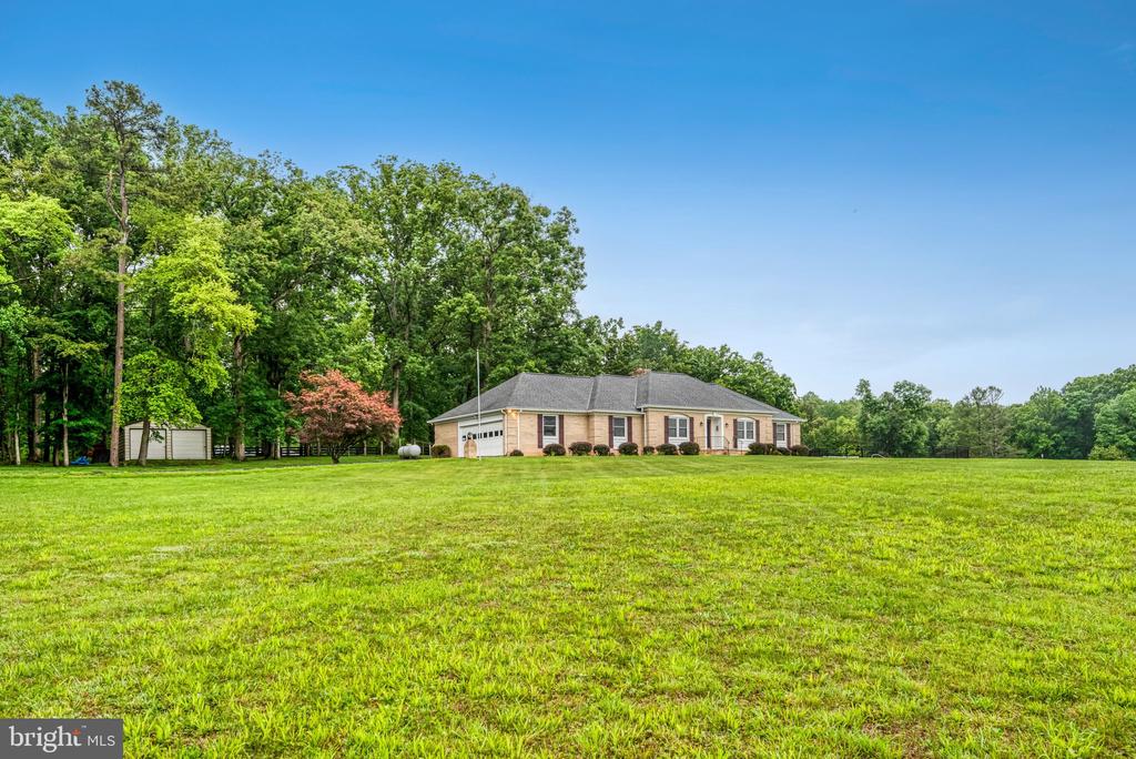 7961 LEEDS MANOR ROAD RD, MARSHALL, Virginia 20115, 3 Bedrooms Bedrooms, ,2 BathroomsBathrooms,Residential,7961 LEEDS MANOR ROAD RD,VAFQ2021662 MLS # VAFQ2021662 7961 LEEDS MANOR ROAD RD, MARSHALL, Virginia 20115, 3 Bedrooms Bedrooms, ,2 BathroomsBathrooms,Residential,7961 LEEDS MANOR ROAD RD,VAFQ2021662 MLS # VAFQ2021662