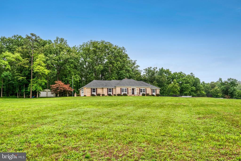 7961 LEEDS MANOR ROAD RD, MARSHALL, Virginia 20115, 3 Bedrooms Bedrooms, ,2 BathroomsBathrooms,Residential,7961 LEEDS MANOR ROAD RD,VAFQ2021662 MLS # VAFQ2021662 7961 LEEDS MANOR ROAD RD, MARSHALL, Virginia 20115, 3 Bedrooms Bedrooms, ,2 BathroomsBathrooms,Residential,7961 LEEDS MANOR ROAD RD,VAFQ2021662 MLS # VAFQ2021662