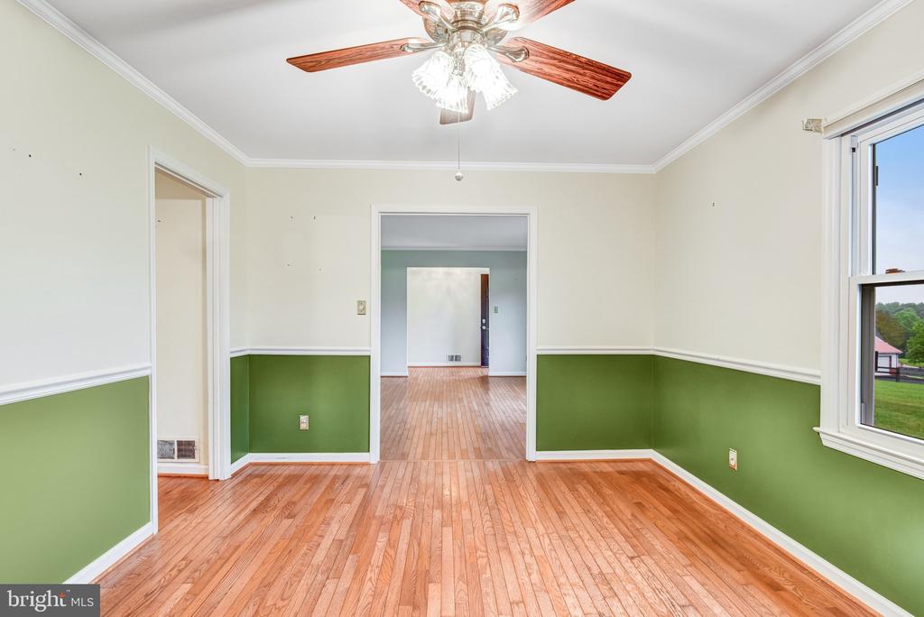 7961 LEEDS MANOR ROAD RD, MARSHALL, Virginia 20115, 3 Bedrooms Bedrooms, ,2 BathroomsBathrooms,Residential,7961 LEEDS MANOR ROAD RD,VAFQ2021662 MLS # VAFQ2021662 7961 LEEDS MANOR ROAD RD, MARSHALL, Virginia 20115, 3 Bedrooms Bedrooms, ,2 BathroomsBathrooms,Residential,7961 LEEDS MANOR ROAD RD,VAFQ2021662 MLS # VAFQ2021662