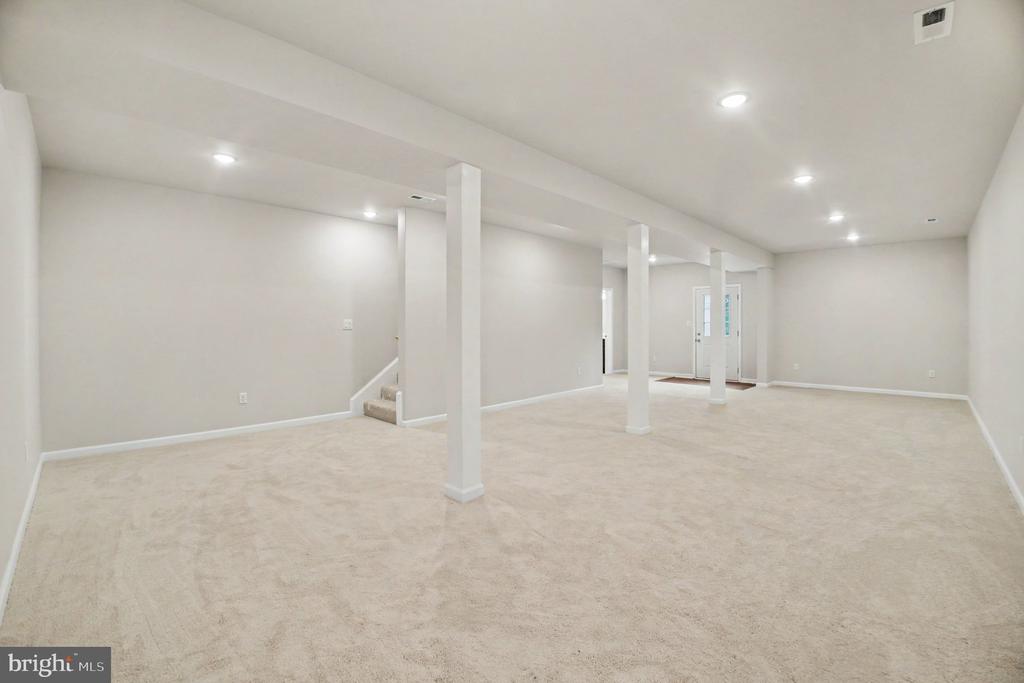2426 SALEM CHURCH RD, FREDERICKSBURG, Virginia 22407, 3 Bedrooms Bedrooms, ,4 BathroomsBathrooms,Residential,2426 SALEM CHURCH RD,VASP2041612 MLS # VASP2041612