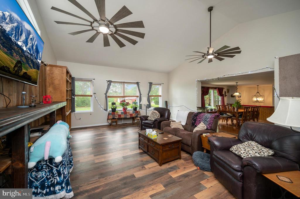 8908 JENNINGS LN, SPOTSYLVANIA, Virginia 22551, 5 Bedrooms Bedrooms, ,2 BathroomsBathrooms,Residential,8908 JENNINGS LN,VASP2042190 MLS # VASP2042190 8908 JENNINGS LN, SPOTSYLVANIA, Virginia 22551, 5 Bedrooms Bedrooms, ,2 BathroomsBathrooms,Residential,8908 JENNINGS LN,VASP2042190 MLS # VASP2042190