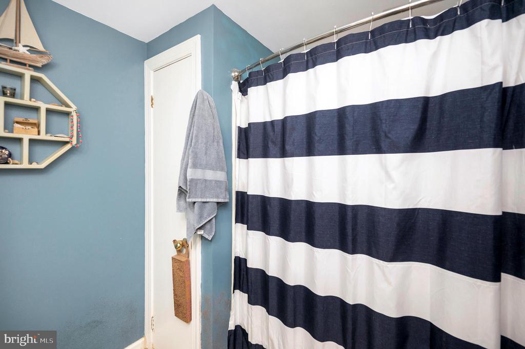 8908 JENNINGS LN, SPOTSYLVANIA, Virginia 22551, 5 Bedrooms Bedrooms, ,2 BathroomsBathrooms,Residential,8908 JENNINGS LN,VASP2042190 MLS # VASP2042190 8908 JENNINGS LN, SPOTSYLVANIA, Virginia 22551, 5 Bedrooms Bedrooms, ,2 BathroomsBathrooms,Residential,8908 JENNINGS LN,VASP2042190 MLS # VASP2042190