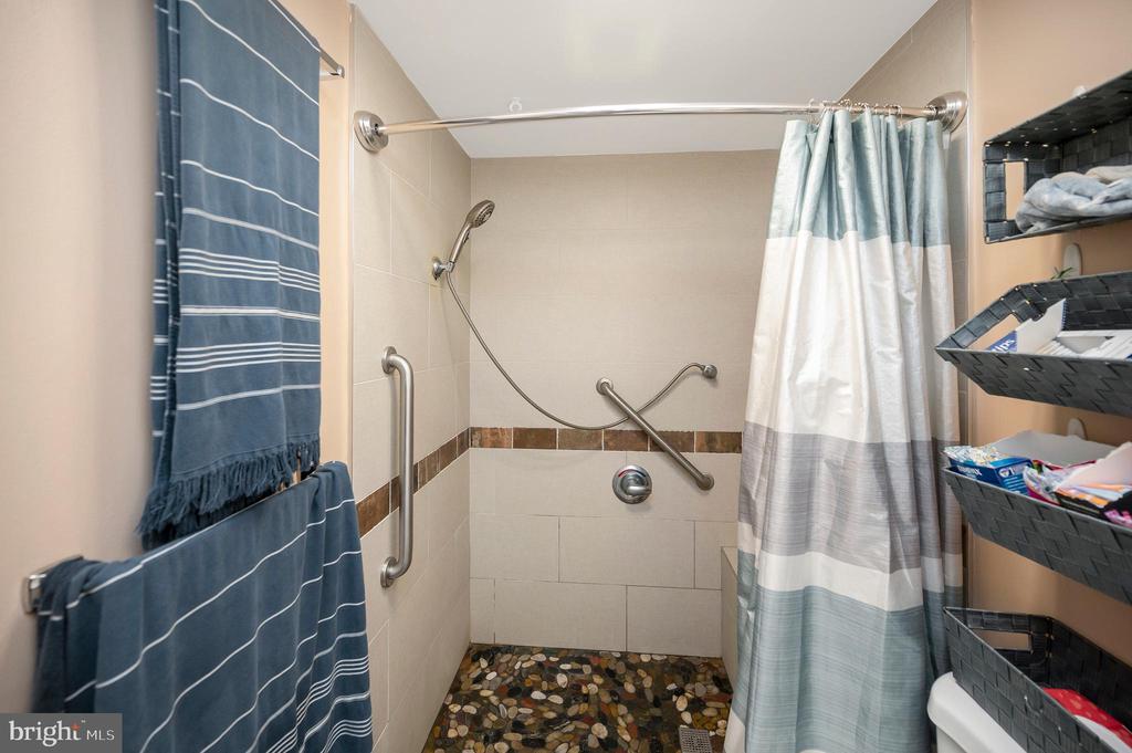 8908 JENNINGS LN, SPOTSYLVANIA, Virginia 22551, 5 Bedrooms Bedrooms, ,2 BathroomsBathrooms,Residential,8908 JENNINGS LN,VASP2042190 MLS # VASP2042190 8908 JENNINGS LN, SPOTSYLVANIA, Virginia 22551, 5 Bedrooms Bedrooms, ,2 BathroomsBathrooms,Residential,8908 JENNINGS LN,VASP2042190 MLS # VASP2042190