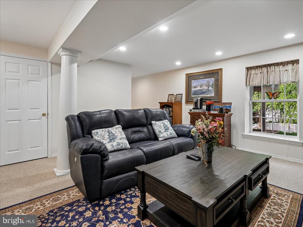 530 ESTATE AVE, WARRENTON, Virginia 20186, 4 Bedrooms Bedrooms, ,3 BathroomsBathrooms,Residential,530 ESTATE AVE,VAFQ2022216 MLS # VAFQ2022216 530 ESTATE AVE, WARRENTON, Virginia 20186, 4 Bedrooms Bedrooms, ,3 BathroomsBathrooms,Residential,530 ESTATE AVE,VAFQ2022216 MLS # VAFQ2022216