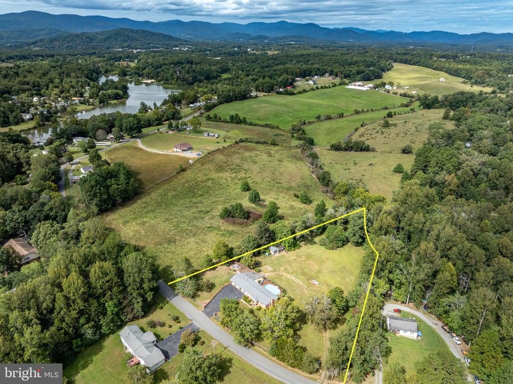 175 WILDWOOD DR, RUCKERSVILLE, Virginia 22968, 3 Bedrooms Bedrooms, ,2 BathroomsBathrooms,Residential,175 WILDWOOD DR,VAGR2000868 MLS # VAGR2000868