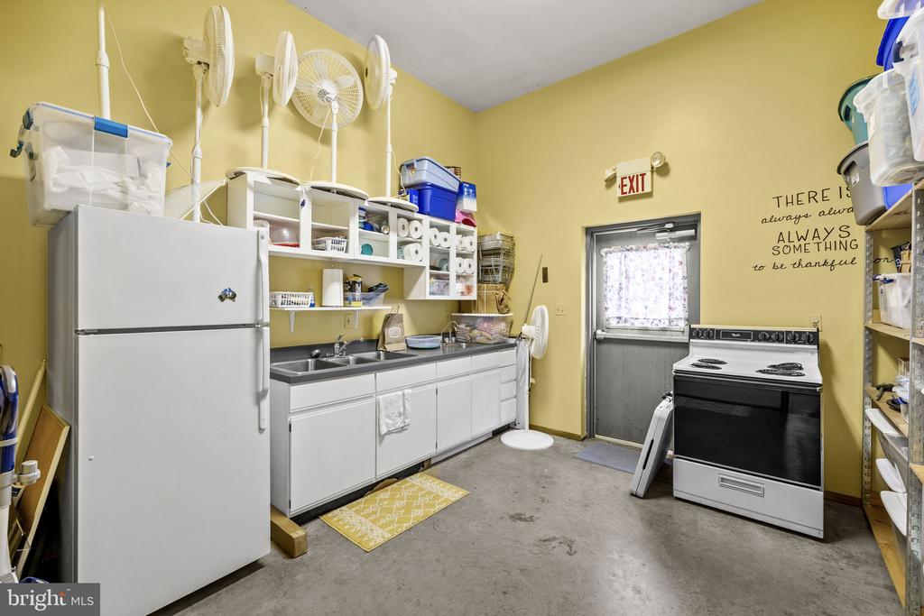 9 PAYNE LN, AMISSVILLE, Virginia 20106, 3 Bedrooms Bedrooms, ,2 BathroomsBathrooms,Residential,9 PAYNE LN,VARP2002666 MLS # VARP2002666 9 PAYNE LN, AMISSVILLE, Virginia 20106, 3 Bedrooms Bedrooms, ,2 BathroomsBathrooms,Residential,9 PAYNE LN,VARP2002666 MLS # VARP2002666