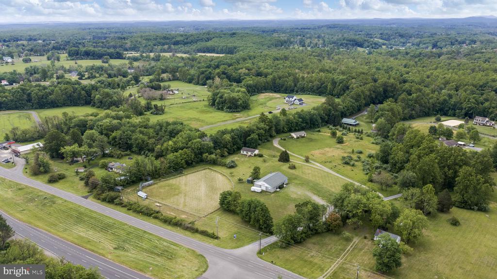 9 PAYNE LN, AMISSVILLE, Virginia 20106, 3 Bedrooms Bedrooms, ,2 BathroomsBathrooms,Residential,9 PAYNE LN,VARP2002666 MLS # VARP2002666 9 PAYNE LN, AMISSVILLE, Virginia 20106, 3 Bedrooms Bedrooms, ,2 BathroomsBathrooms,Residential,9 PAYNE LN,VARP2002666 MLS # VARP2002666