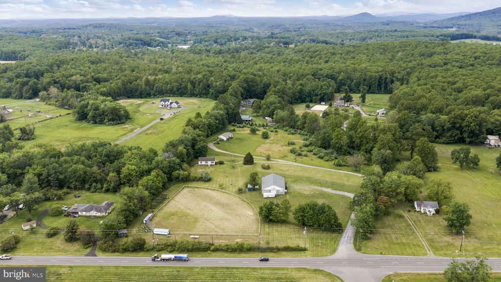 9 PAYNE LN, AMISSVILLE, Virginia 20106, 3 Bedrooms Bedrooms, ,2 BathroomsBathrooms,Residential,9 PAYNE LN,VARP2002666 MLS # VARP2002666 9 PAYNE LN, AMISSVILLE, Virginia 20106, 3 Bedrooms Bedrooms, ,2 BathroomsBathrooms,Residential,9 PAYNE LN,VARP2002666 MLS # VARP2002666