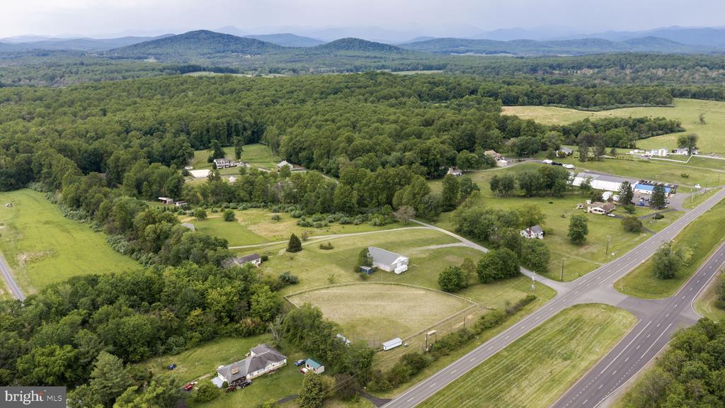 9 PAYNE LN, AMISSVILLE, Virginia 20106, 3 Bedrooms Bedrooms, ,2 BathroomsBathrooms,Residential,9 PAYNE LN,VARP2002666 MLS # VARP2002666 9 PAYNE LN, AMISSVILLE, Virginia 20106, 3 Bedrooms Bedrooms, ,2 BathroomsBathrooms,Residential,9 PAYNE LN,VARP2002666 MLS # VARP2002666