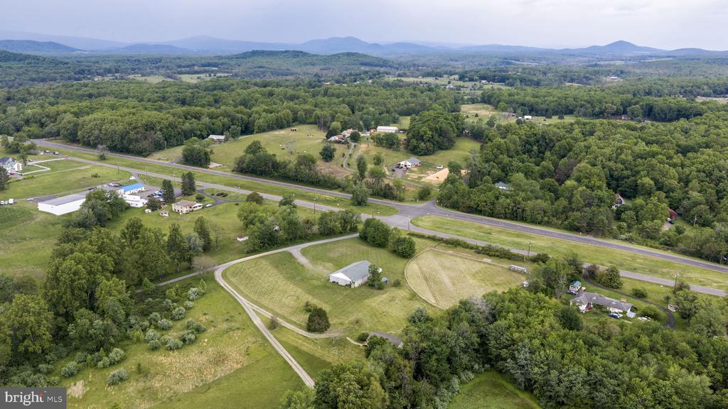 9 PAYNE LN, AMISSVILLE, Virginia 20106, 3 Bedrooms Bedrooms, ,2 BathroomsBathrooms,Residential,9 PAYNE LN,VARP2002666 MLS # VARP2002666 9 PAYNE LN, AMISSVILLE, Virginia 20106, 3 Bedrooms Bedrooms, ,2 BathroomsBathrooms,Residential,9 PAYNE LN,VARP2002666 MLS # VARP2002666