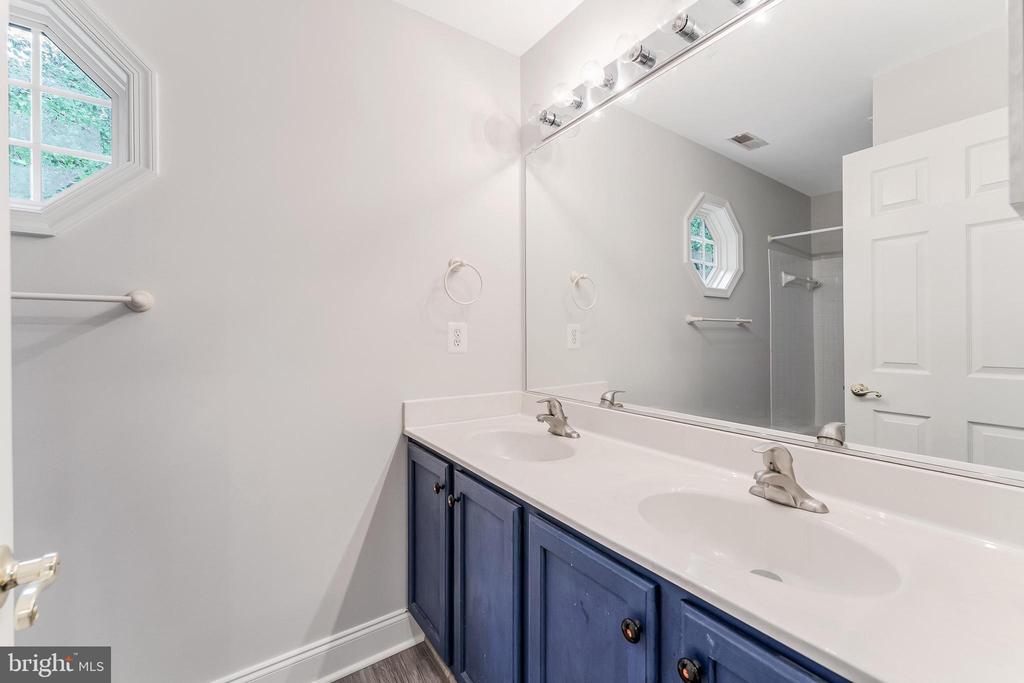 9085 GROUNDHOG LN, MARSHALL, Virginia 20115, 4 Bedrooms Bedrooms, ,2 BathroomsBathrooms,Residential,9085 GROUNDHOG LN,VAFQ2022220 MLS # VAFQ2022220 9085 GROUNDHOG LN, MARSHALL, Virginia 20115, 4 Bedrooms Bedrooms, ,2 BathroomsBathrooms,Residential,9085 GROUNDHOG LN,VAFQ2022220 MLS # VAFQ2022220