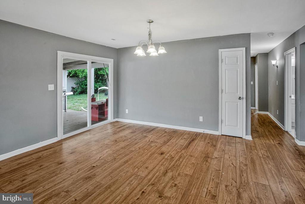 408 S BROOKS DR, FREDERICKSBURG, Virginia 22408, 3 Bedrooms Bedrooms, ,2 BathroomsBathrooms,Residential,408 S BROOKS DR,VASP2042340 MLS # VASP2042340 408 S BROOKS DR, FREDERICKSBURG, Virginia 22408, 3 Bedrooms Bedrooms, ,2 BathroomsBathrooms,Residential,408 S BROOKS DR,VASP2042340 MLS # VASP2042340
