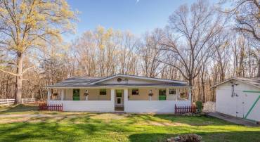 160 GALE LN, STANLEY, Virginia 22851, 2 Bedrooms Bedrooms, ,2 BathroomsBathrooms,Residential,160 GALE LN,675572 MLS # 675572