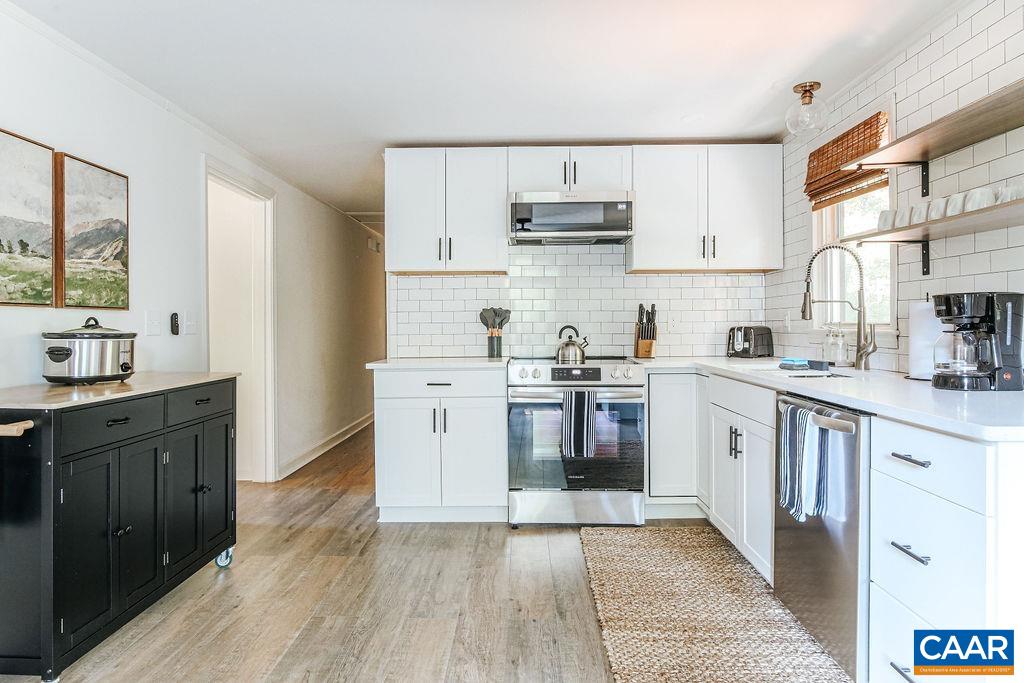 4770 COVE GARDEN RD, NORTH GARDEN, Virginia 22959, 3 Bedrooms Bedrooms, ,2 BathroomsBathrooms,Residential,4770 COVE GARDEN RD,677372 MLS # 677372 4770 COVE GARDEN RD, NORTH GARDEN, Virginia 22959, 3 Bedrooms Bedrooms, ,2 BathroomsBathrooms,Residential,4770 COVE GARDEN RD,677372 MLS # 677372