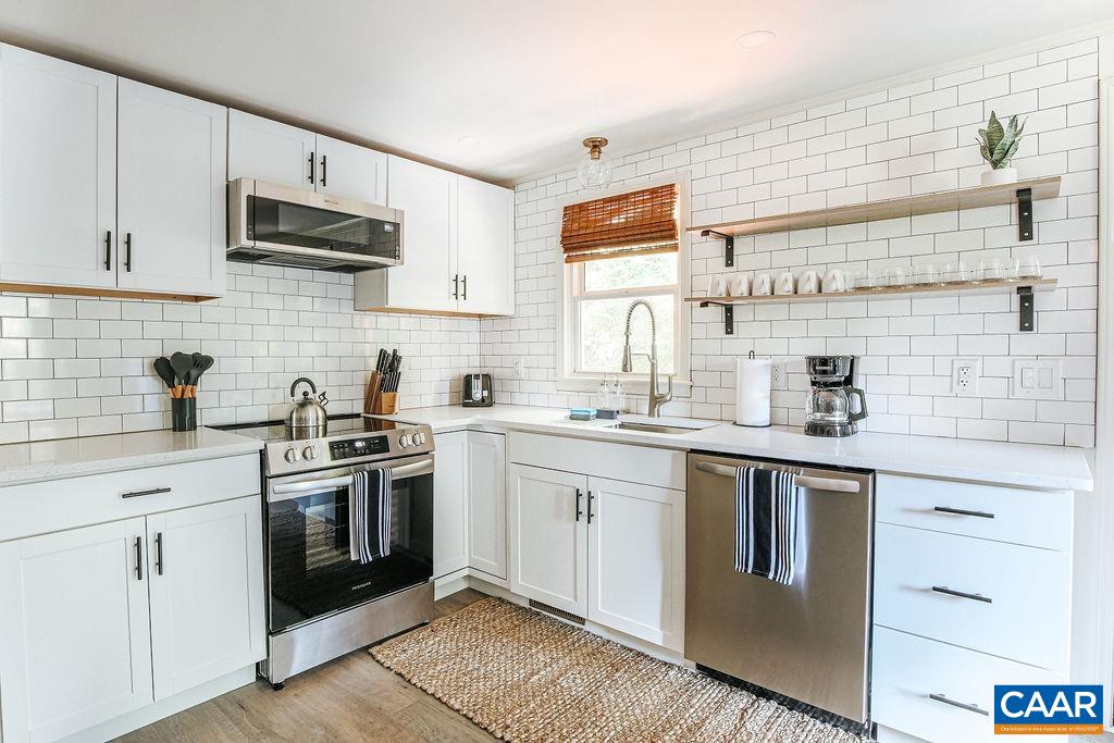 4770 COVE GARDEN RD, NORTH GARDEN, Virginia 22959, 3 Bedrooms Bedrooms, ,2 BathroomsBathrooms,Residential,4770 COVE GARDEN RD,677372 MLS # 677372 4770 COVE GARDEN RD, NORTH GARDEN, Virginia 22959, 3 Bedrooms Bedrooms, ,2 BathroomsBathrooms,Residential,4770 COVE GARDEN RD,677372 MLS # 677372