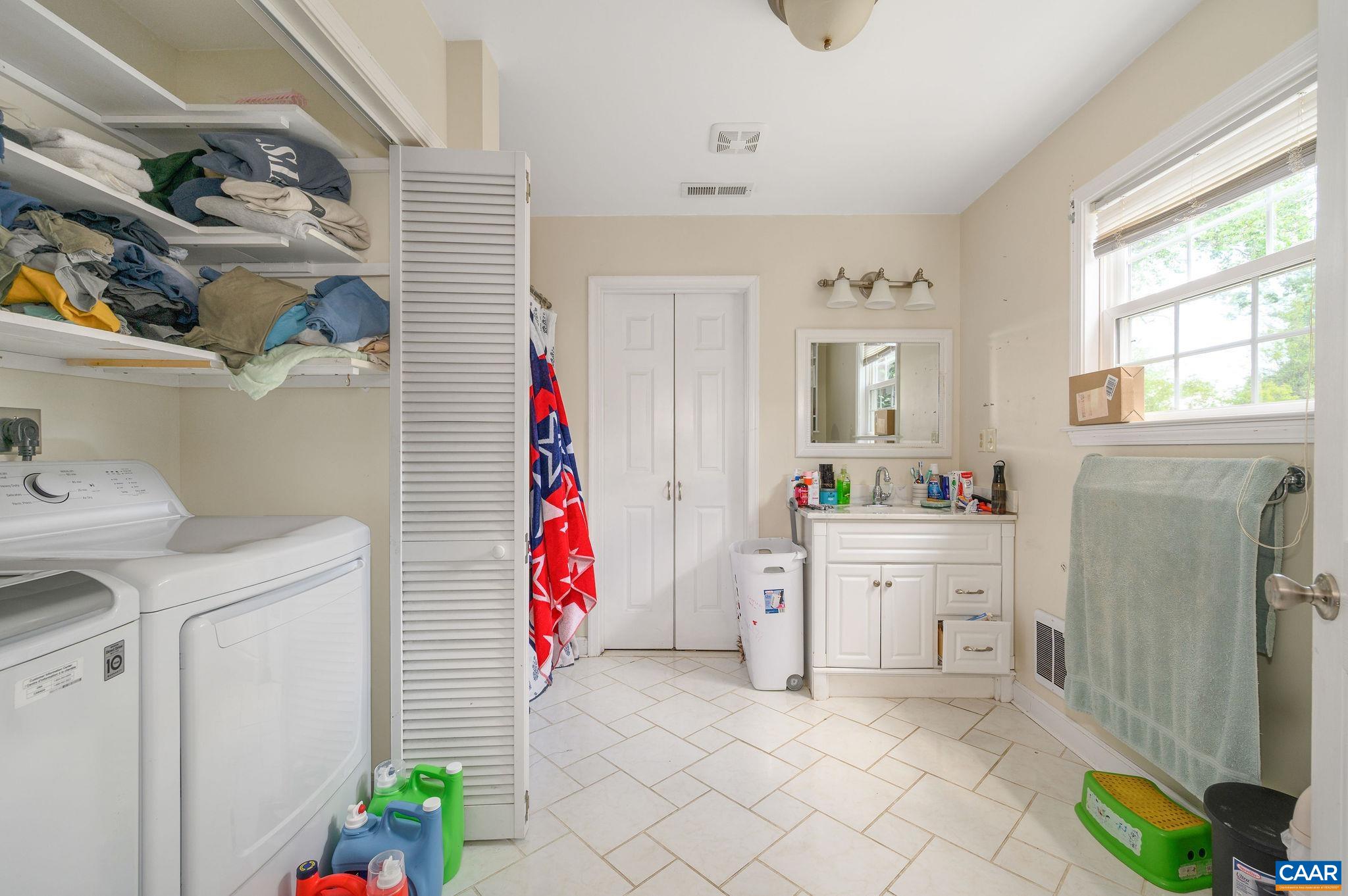 2806 BROOKMERE RD, CHARLOTTESVILLE, Virginia 22901, 3 Bedrooms Bedrooms, ,2 BathroomsBathrooms,Residential,Well maintained solid brick ranch on great lot,2806 BROOKMERE RD,677601 MLS # 677601 2806 BROOKMERE RD, CHARLOTTESVILLE, Virginia 22901, 3 Bedrooms Bedrooms, ,2 BathroomsBathrooms,Residential,Well maintained solid brick ranch on great lot,2806 BROOKMERE RD,677601 MLS # 677601