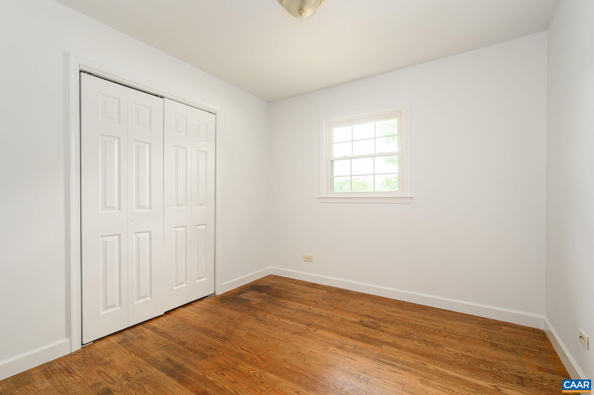 2806 BROOKMERE RD, CHARLOTTESVILLE, Virginia 22901, 3 Bedrooms Bedrooms, ,2 BathroomsBathrooms,Residential,Well maintained solid brick ranch on great lot- wa,2806 BROOKMERE RD,677601 MLS # 677601