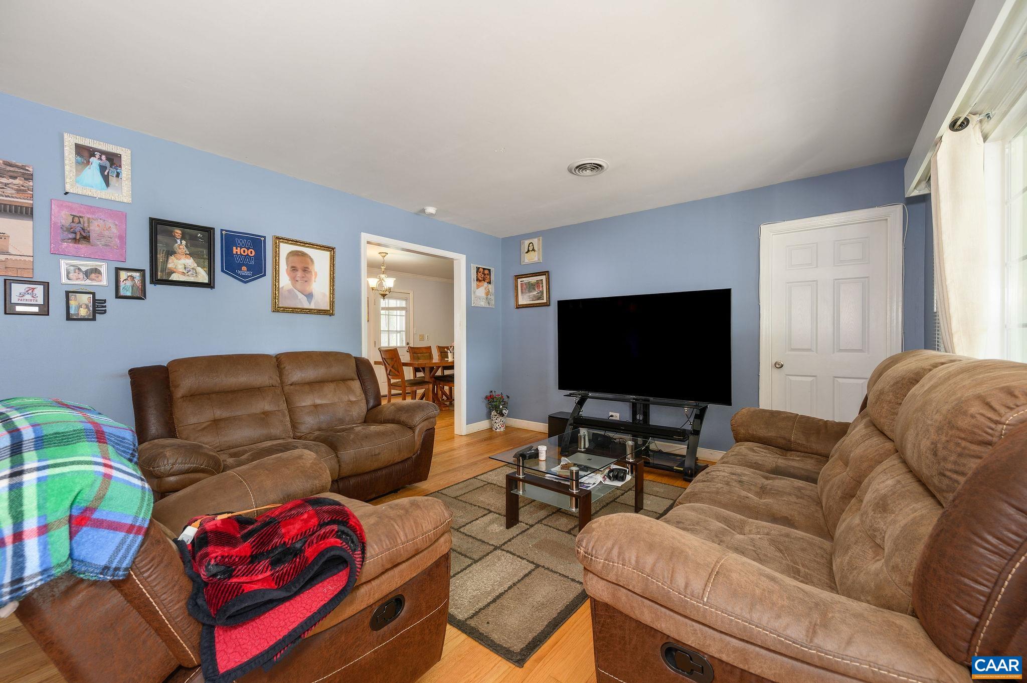 2806 BROOKMERE RD, CHARLOTTESVILLE, Virginia 22901, 3 Bedrooms Bedrooms, ,2 BathroomsBathrooms,Residential,Well maintained solid brick ranch on great lot,2806 BROOKMERE RD,677601 MLS # 677601 2806 BROOKMERE RD, CHARLOTTESVILLE, Virginia 22901, 3 Bedrooms Bedrooms, ,2 BathroomsBathrooms,Residential,Well maintained solid brick ranch on great lot,2806 BROOKMERE RD,677601 MLS # 677601