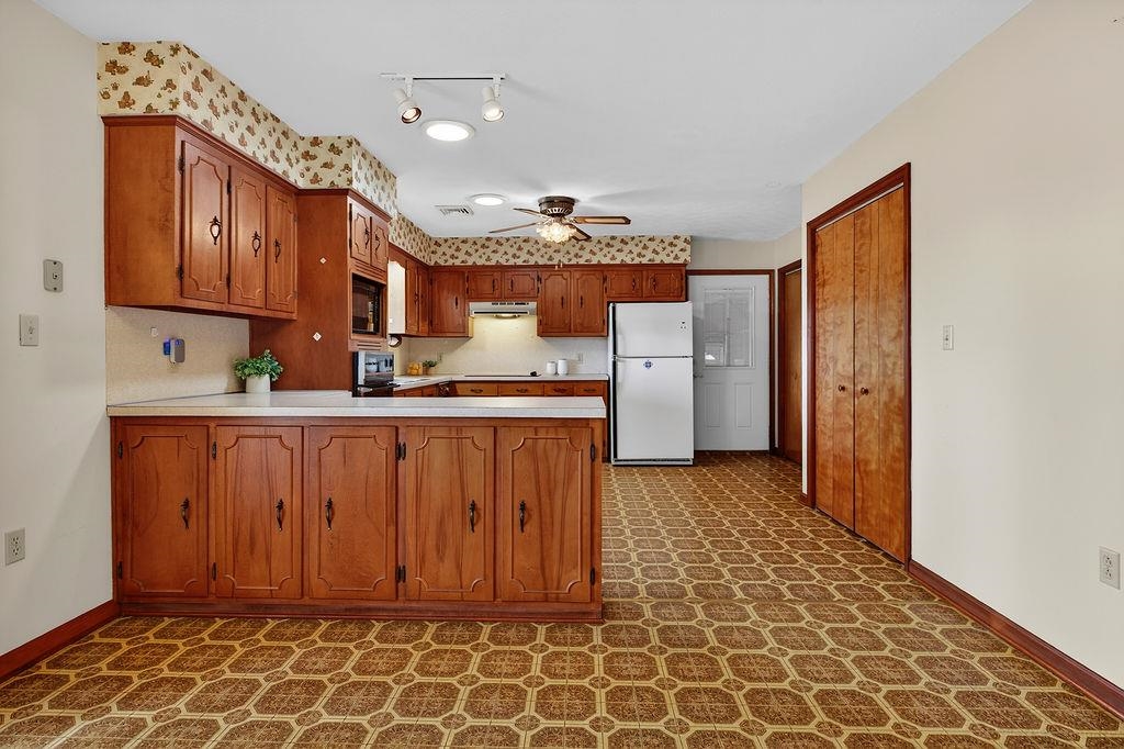 150 BATTLEFIELD RD, WAYNESBORO, Virginia 22980, 3 Bedrooms Bedrooms, ,2 BathroomsBathrooms,Residential,150 BATTLEFIELD RD,677622 MLS # 677622