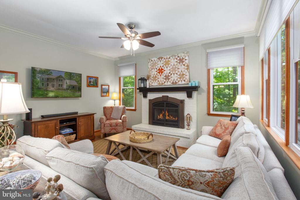 7931 GOLD LEAF CIR, SPOTSYLVANIA, Virginia 22551, 5 Bedrooms Bedrooms, ,3 BathroomsBathrooms,Residential,7931 GOLD LEAF CIR,VASP2040680 MLS # VASP2040680 7931 GOLD LEAF CIR, SPOTSYLVANIA, Virginia 22551, 5 Bedrooms Bedrooms, ,3 BathroomsBathrooms,Residential,7931 GOLD LEAF CIR,VASP2040680 MLS # VASP2040680