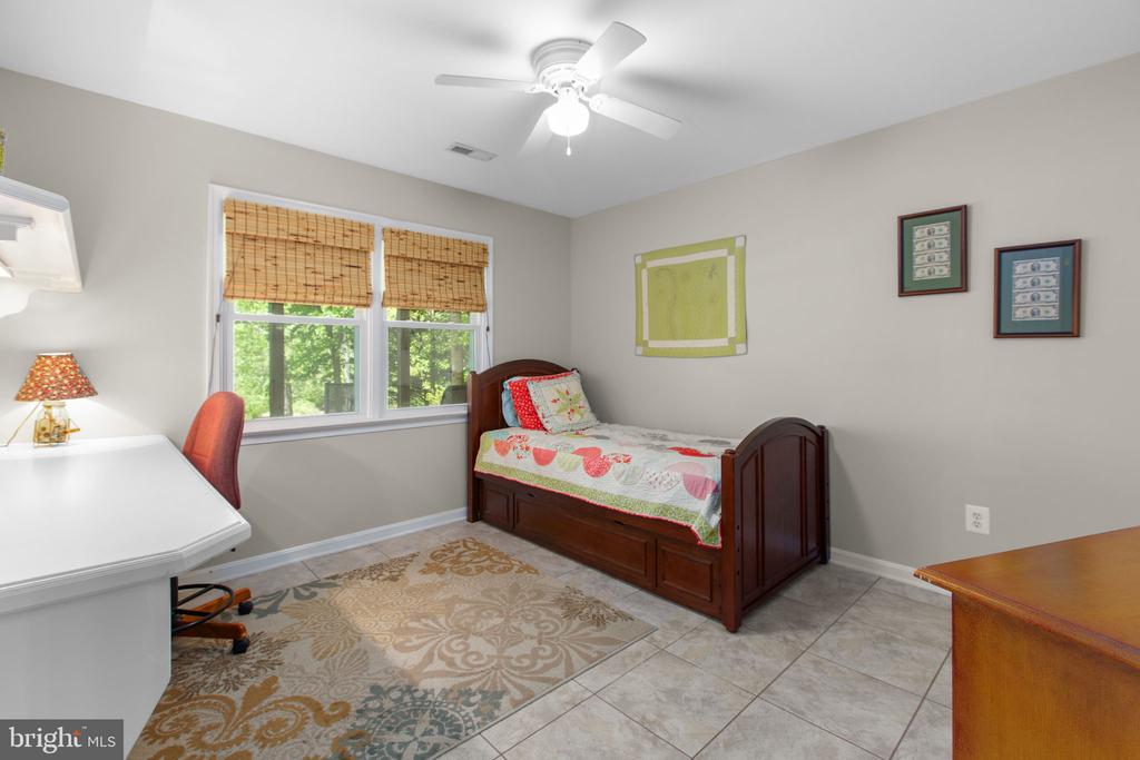 7931 GOLD LEAF CIR, SPOTSYLVANIA, Virginia 22551, 5 Bedrooms Bedrooms, ,3 BathroomsBathrooms,Residential,7931 GOLD LEAF CIR,VASP2040680 MLS # VASP2040680 7931 GOLD LEAF CIR, SPOTSYLVANIA, Virginia 22551, 5 Bedrooms Bedrooms, ,3 BathroomsBathrooms,Residential,7931 GOLD LEAF CIR,VASP2040680 MLS # VASP2040680