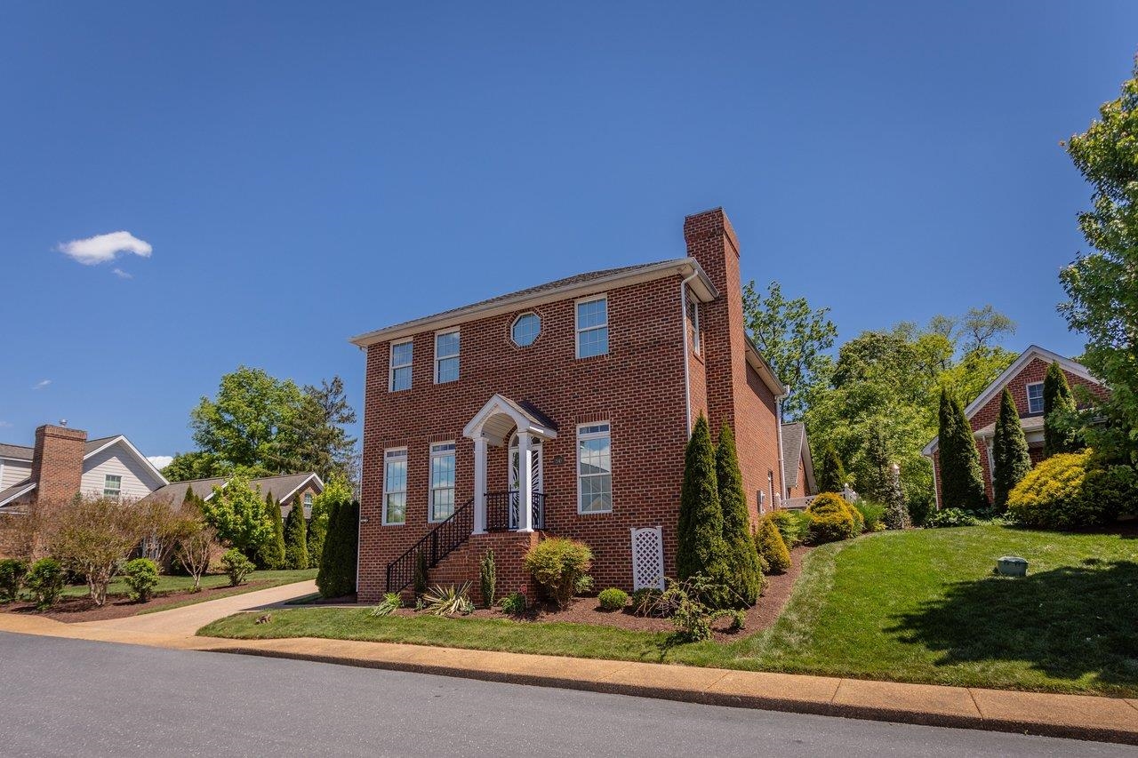 50 PEYTON RANDOLPH CT, HARRISONBURG, Virginia 22802, 3 Bedrooms Bedrooms, ,3 BathroomsBathrooms,Residential,50 PEYTON RANDOLPH CT,677050 MLS # 677050 50 PEYTON RANDOLPH CT, HARRISONBURG, Virginia 22802, 3 Bedrooms Bedrooms, ,3 BathroomsBathrooms,Residential,50 PEYTON RANDOLPH CT,677050 MLS # 677050