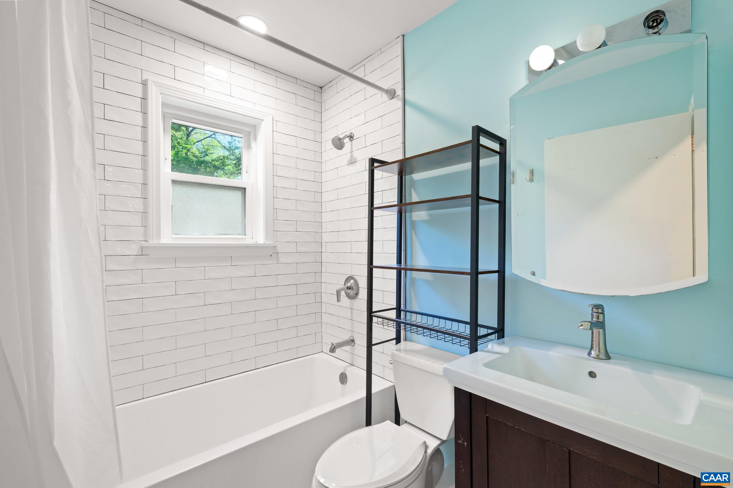 1211 WELLFORD ST, CHARLOTTESVILLE, Virginia 22903, 3 Bedrooms Bedrooms, ,2 BathroomsBathrooms,Residential,1211 WELLFORD ST,677638 MLS # 677638 1211 WELLFORD ST, CHARLOTTESVILLE, Virginia 22903, 3 Bedrooms Bedrooms, ,2 BathroomsBathrooms,Residential,1211 WELLFORD ST,677638 MLS # 677638