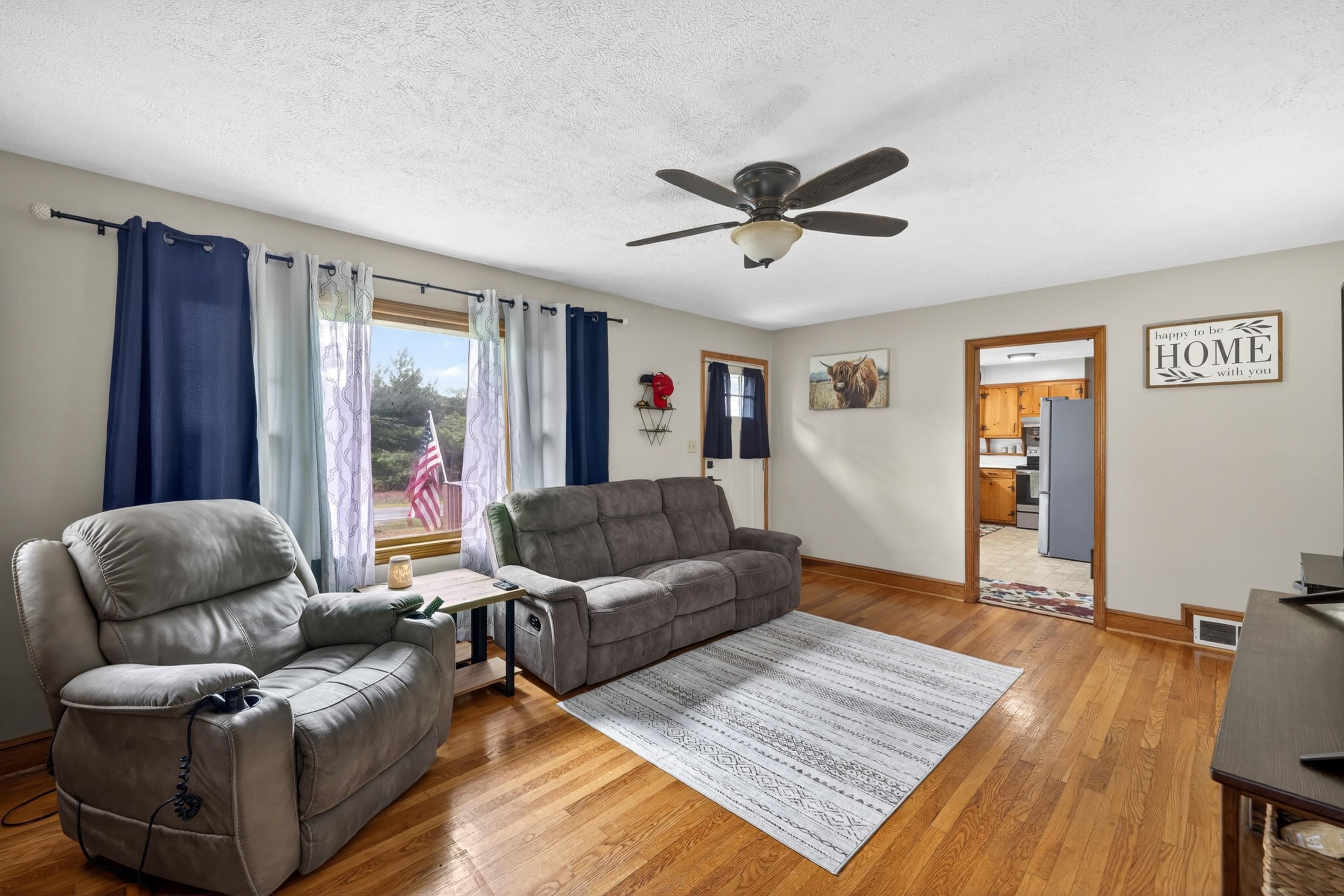 7827 N LEE HWY, RAPHINE, Virginia 24472, 3 Bedrooms Bedrooms, ,1 BathroomBathrooms,Residential,7827 N LEE HWY,677644 MLS # 677644 7827 N LEE HWY, RAPHINE, Virginia 24472, 3 Bedrooms Bedrooms, ,1 BathroomBathrooms,Residential,7827 N LEE HWY,677644 MLS # 677644