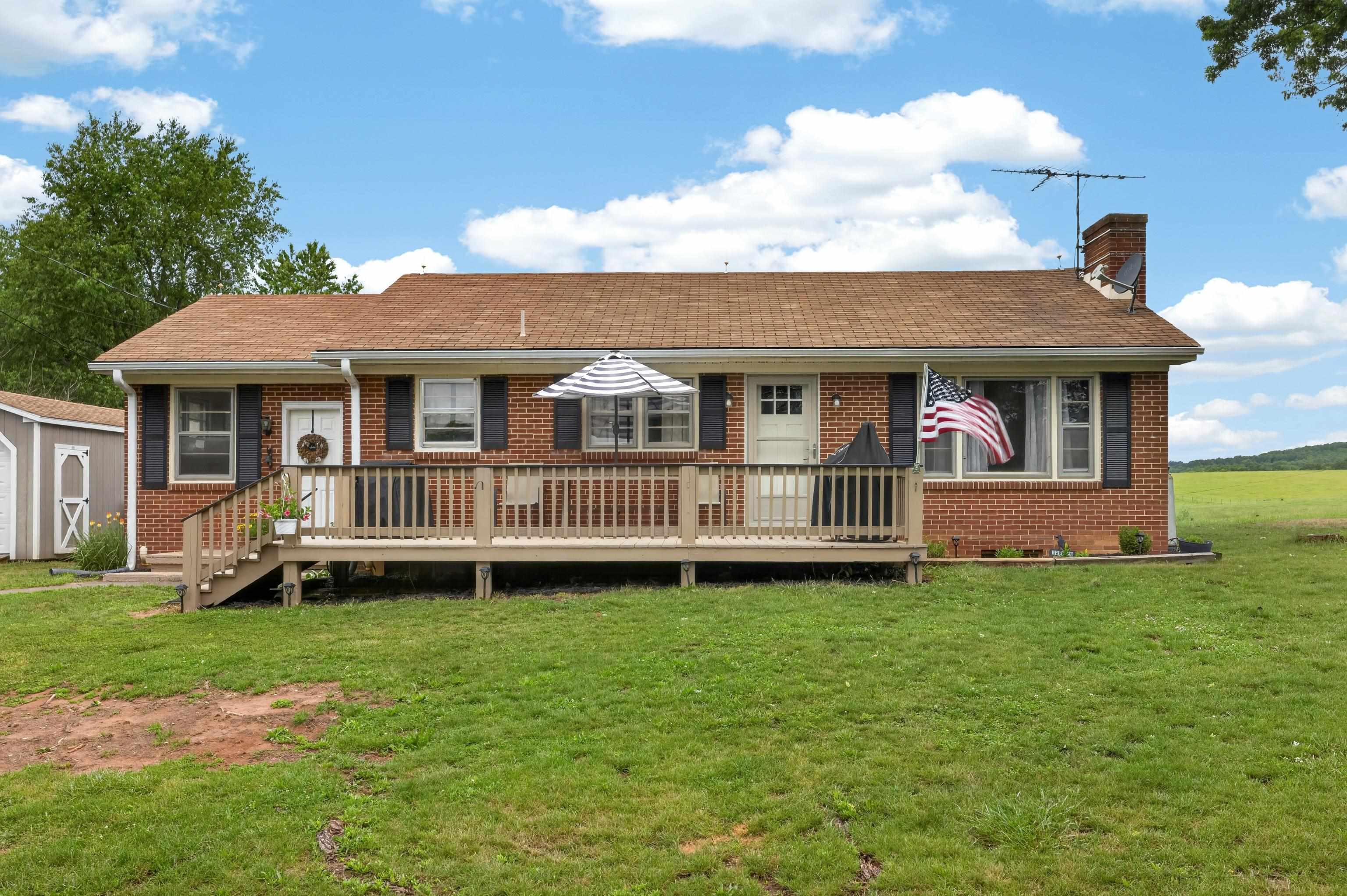 7827 N LEE HWY, RAPHINE, Virginia 24472, 3 Bedrooms Bedrooms, ,1 BathroomBathrooms,Residential,7827 N LEE HWY,677644 MLS # 677644 7827 N LEE HWY, RAPHINE, Virginia 24472, 3 Bedrooms Bedrooms, ,1 BathroomBathrooms,Residential,7827 N LEE HWY,677644 MLS # 677644