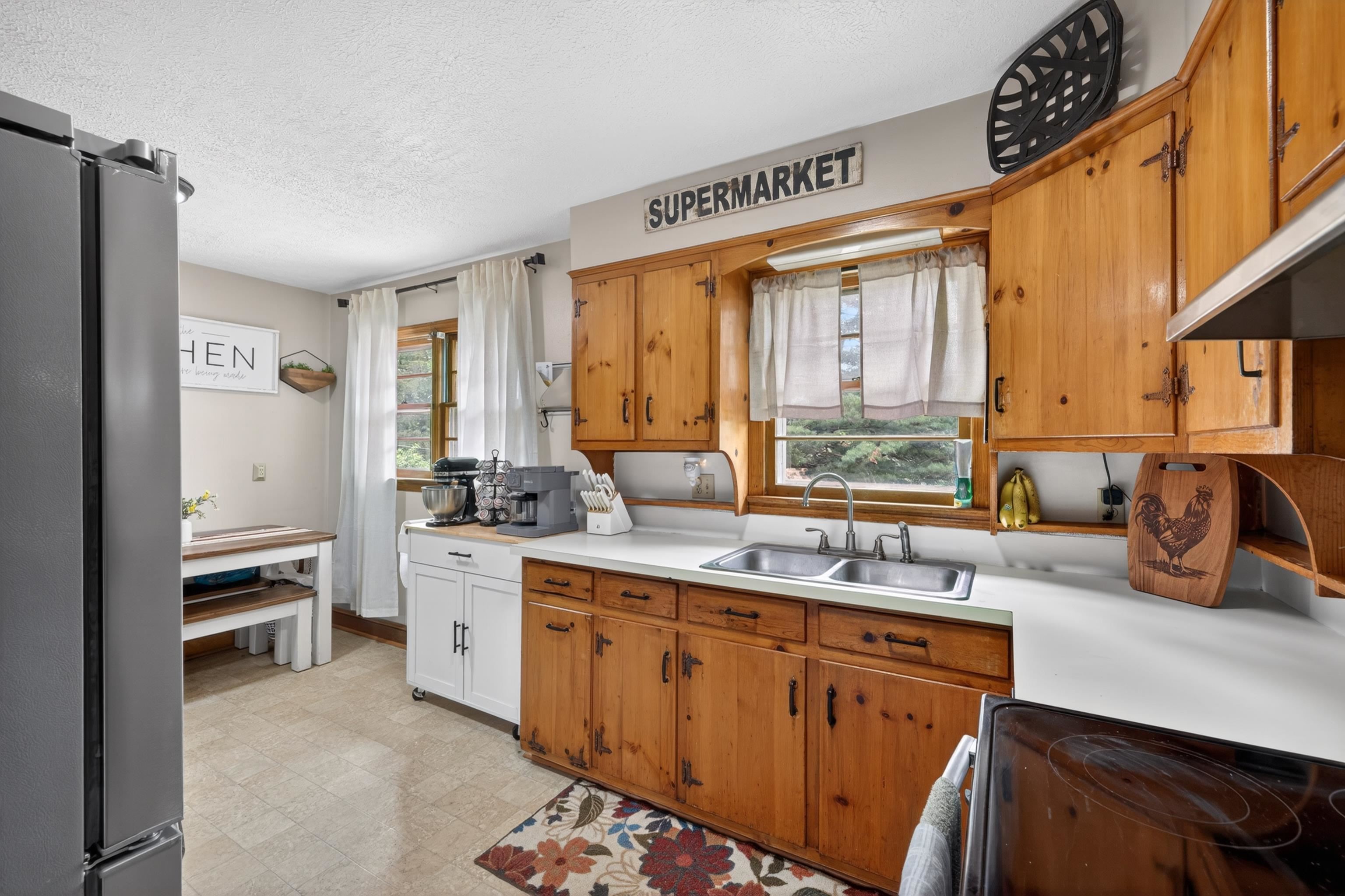 7827 N LEE HWY, RAPHINE, Virginia 24472, 3 Bedrooms Bedrooms, ,1 BathroomBathrooms,Residential,7827 N LEE HWY,677644 MLS # 677644 7827 N LEE HWY, RAPHINE, Virginia 24472, 3 Bedrooms Bedrooms, ,1 BathroomBathrooms,Residential,7827 N LEE HWY,677644 MLS # 677644